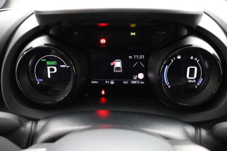 Toyota Yaris - 1.5 Hybrid Executive 6