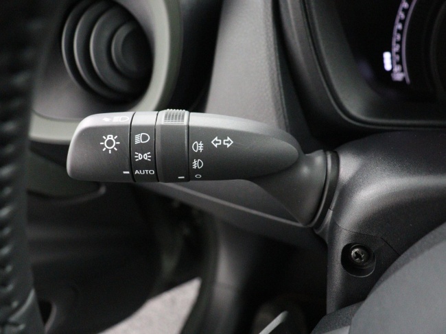 Toyota Aygo X - 1.0 VVT-i S-CVT Limited