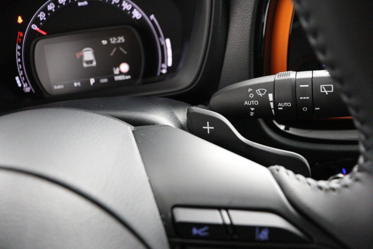 Toyota Aygo X - 1.0 VVT-i S-CVT Limited 48