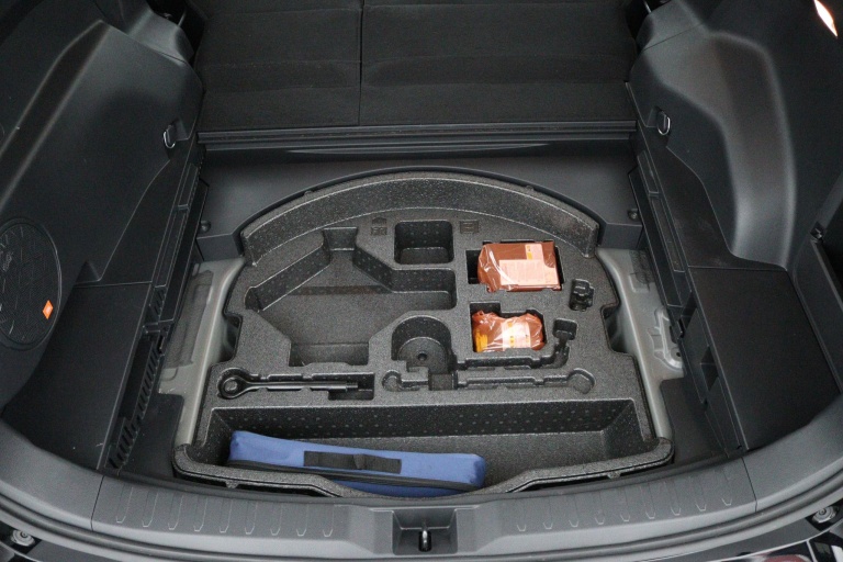 Toyota RAV4 - 2.5 Hybrid Black Edition 38