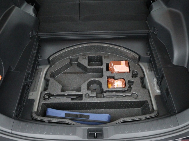 Toyota RAV4 - 2.5 Hybrid Black Edition