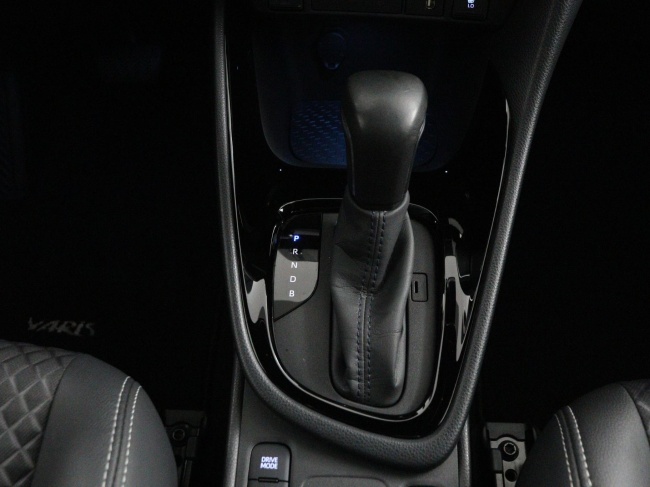 Toyota Yaris - 1.5 Hybrid Executive Sport