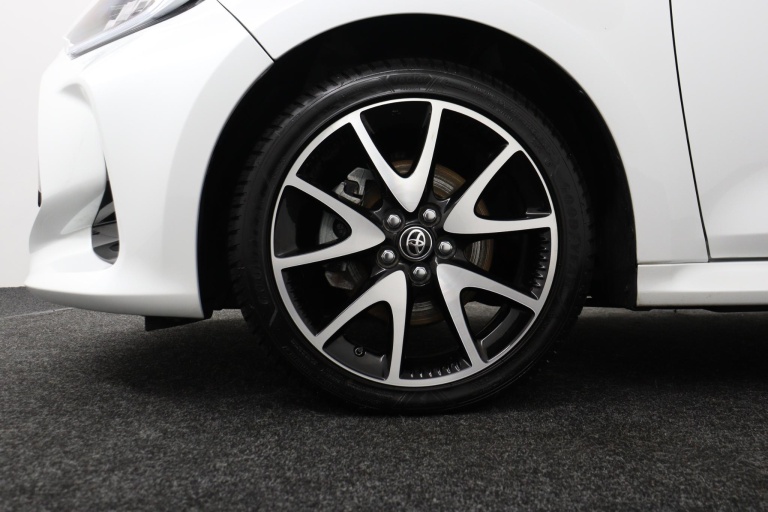 Toyota Yaris - 1.5 Hybrid Executive Sport 37