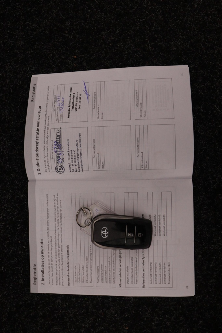 Toyota C-HR - 1.8 Hybrid 140 Active 9