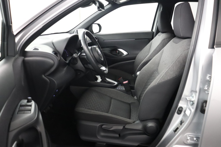 Toyota Yaris Cross - 1.5 Hybrid Dynamic 17