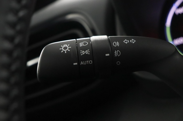 Toyota Yaris Cross - 1.5 Hybrid Dynamic 31