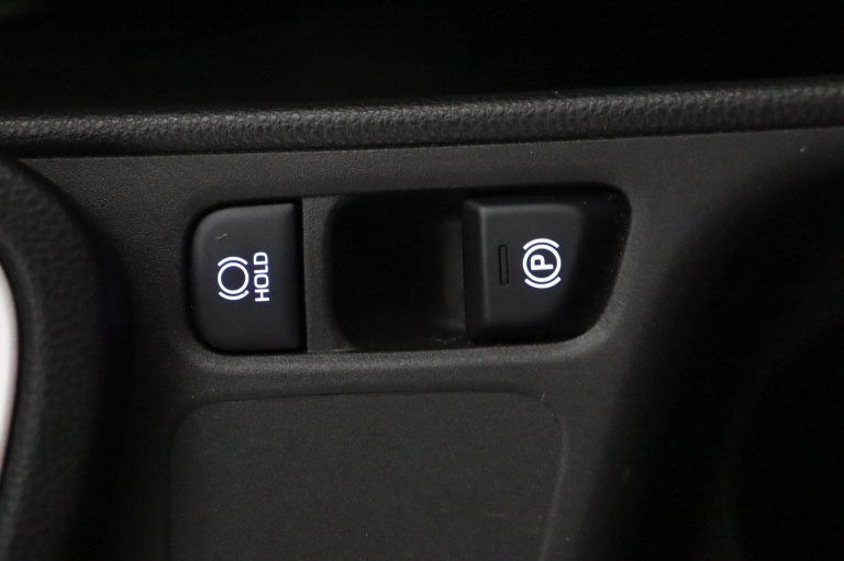 Toyota Yaris Cross - 1.5 Hybrid Dynamic 48