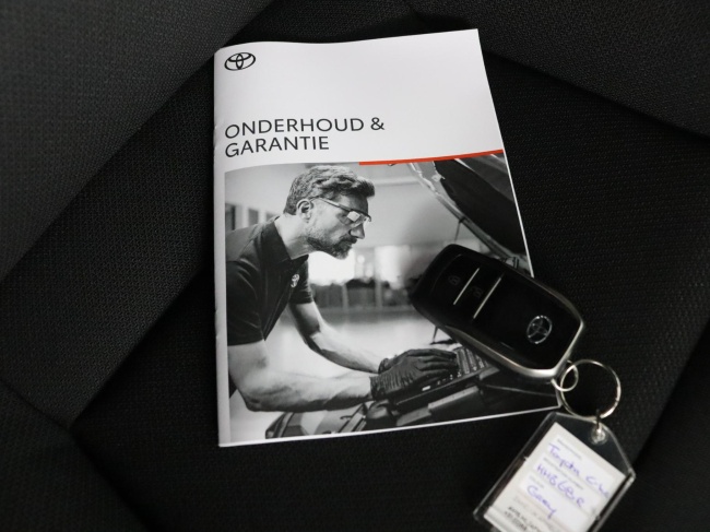 Toyota C-HR - 2.0 Plug-in Hybrid 220 Dynamic