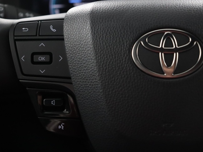 Toyota C-HR - 2.0 Plug-in Hybrid 220 Dynamic