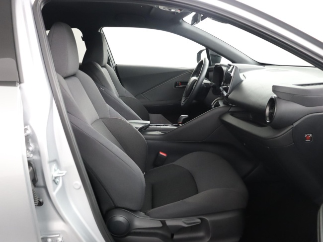 Toyota C-HR - 2.0 Plug-in Hybrid 220 Dynamic