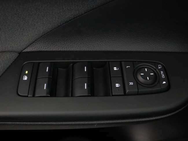 Toyota C-HR - 2.0 Plug-in Hybrid 220 Dynamic