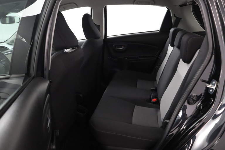 Toyota Yaris - 1.5 Hybrid Design 18
