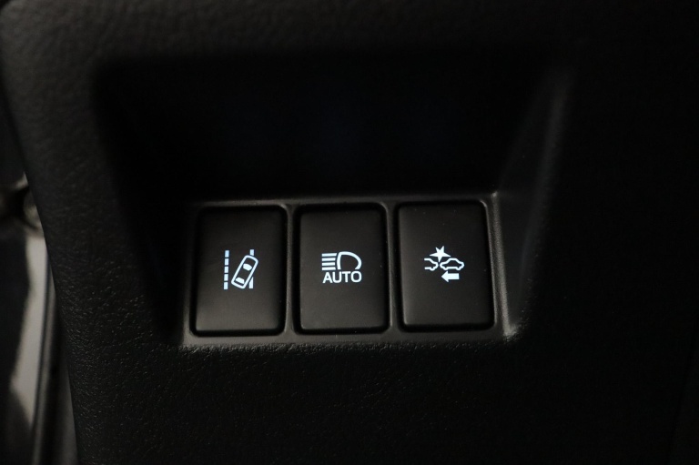 Toyota Yaris - 1.5 Hybrid Design 37