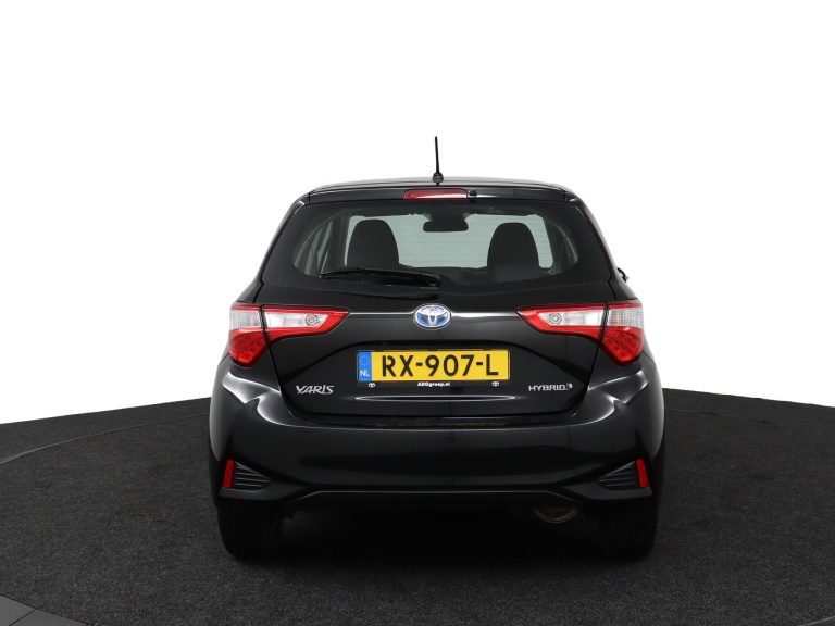 Toyota Yaris - 1.5 Hybrid Design 40