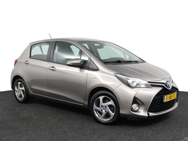 Toyota Yaris - 1.5 Hybrid Lease