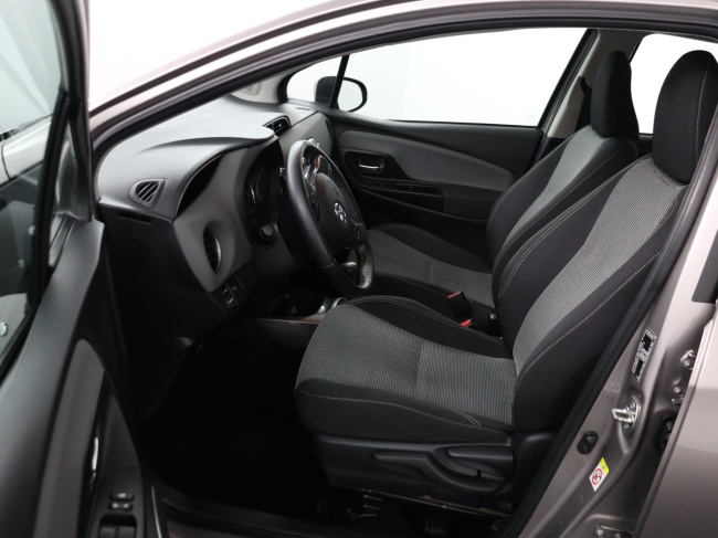 Toyota Yaris - 1.5 Hybrid Lease