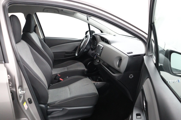 Toyota Yaris - 1.5 Hybrid Lease 18