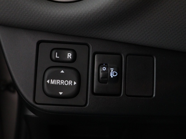 Toyota Yaris - 1.5 Hybrid Lease