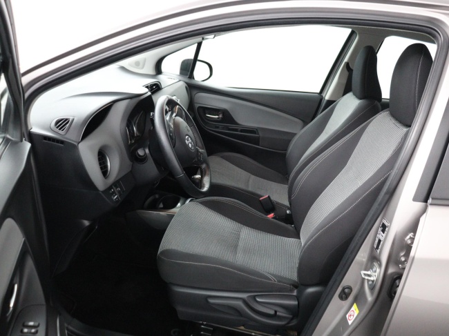 Toyota Yaris - 1.5 Hybrid Lease