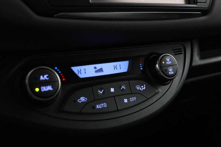 Toyota Yaris - 1.5 Hybrid Lease 6