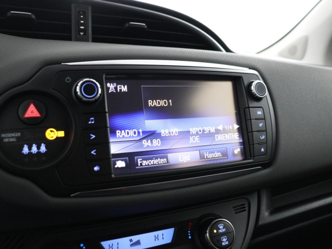 Toyota Yaris - 1.5 Hybrid Lease