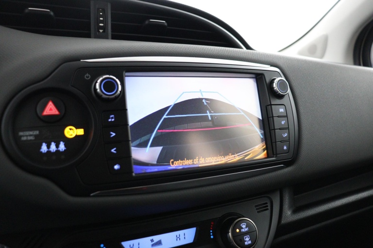 Toyota Yaris - 1.5 Hybrid Lease 8