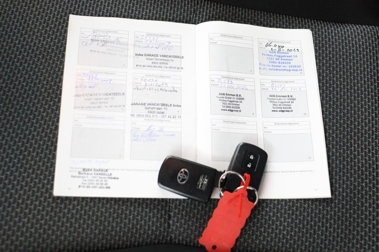 Toyota Yaris - 1.5 Hybrid Lease 9