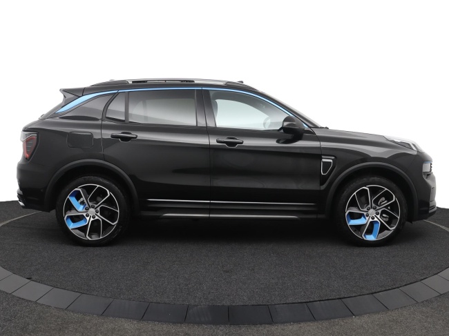 Lynk & Co 01 - 1.5 More