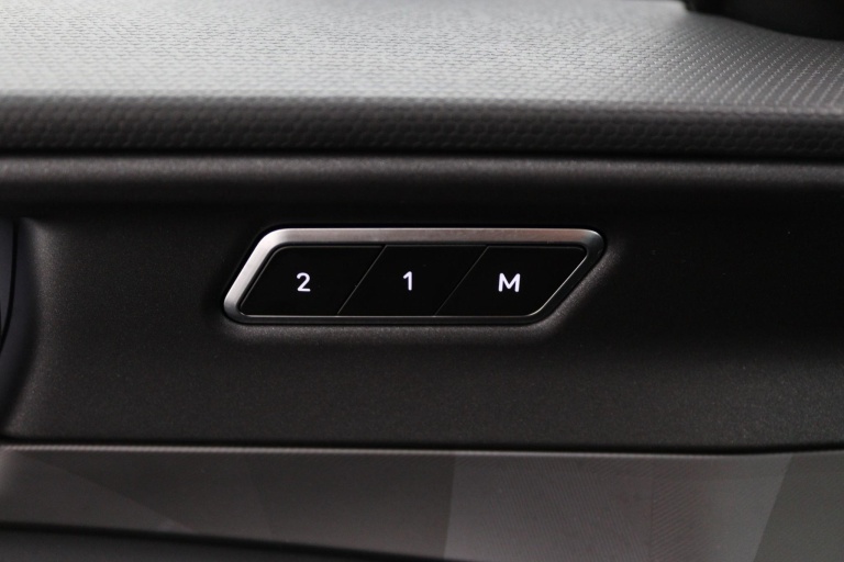 Lynk & Co 01 - 1.5 More 50