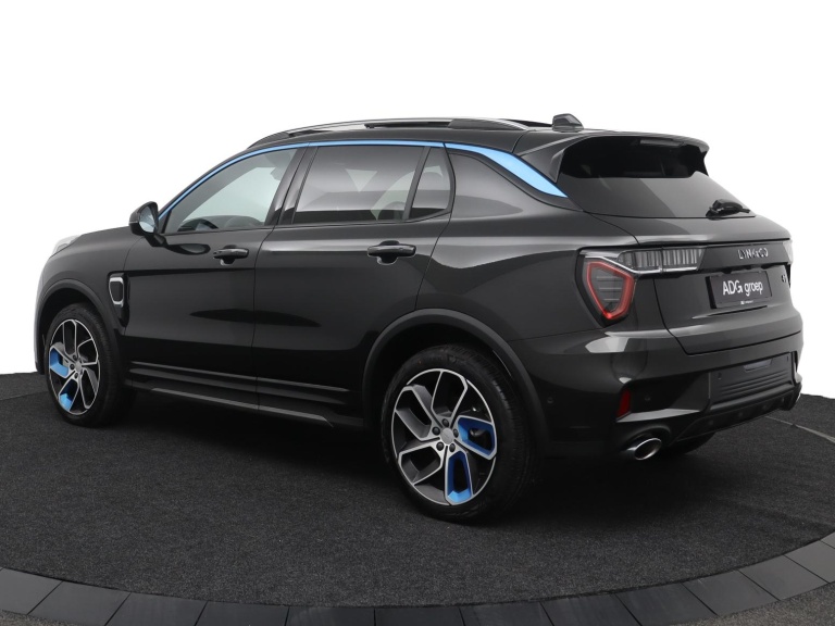 Lynk & Co 01 - 1.5 More 9