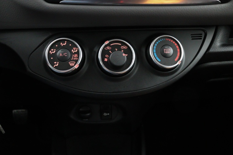 Toyota Yaris - 1.3 VVT-i Aspiration 16