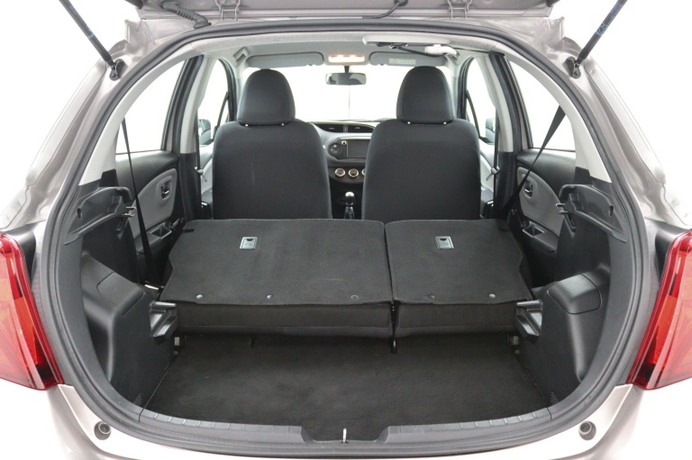 Toyota Yaris - 1.3 VVT-i Aspiration 26