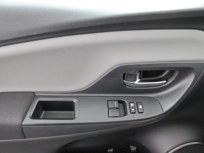 Toyota Yaris - 1.3 VVT-i Aspiration