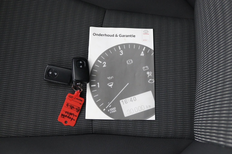 Toyota Verso - 1.8 VVT-i SkyView Edition 11