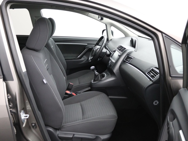 Toyota Verso - 1.8 VVT-i SkyView Edition