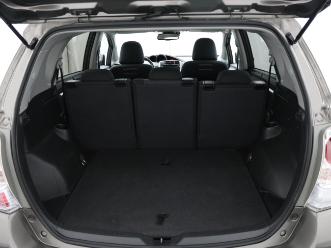 Toyota Verso - 1.8 VVT-i SkyView Edition
