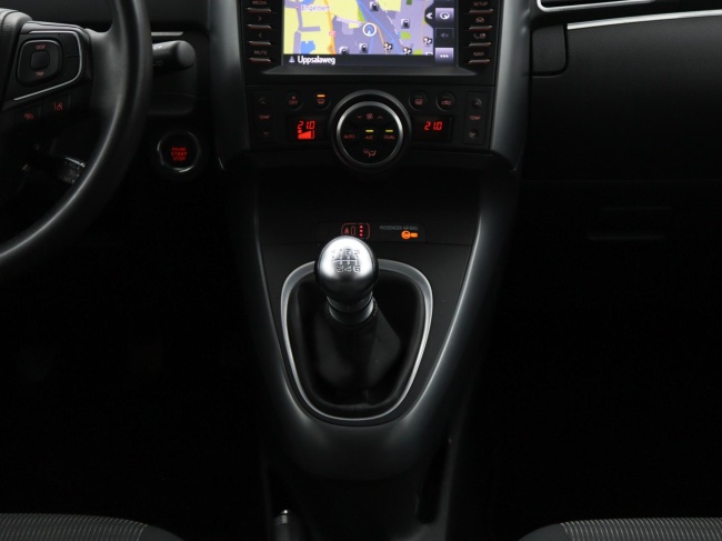 Toyota Verso - 1.8 VVT-i SkyView Edition