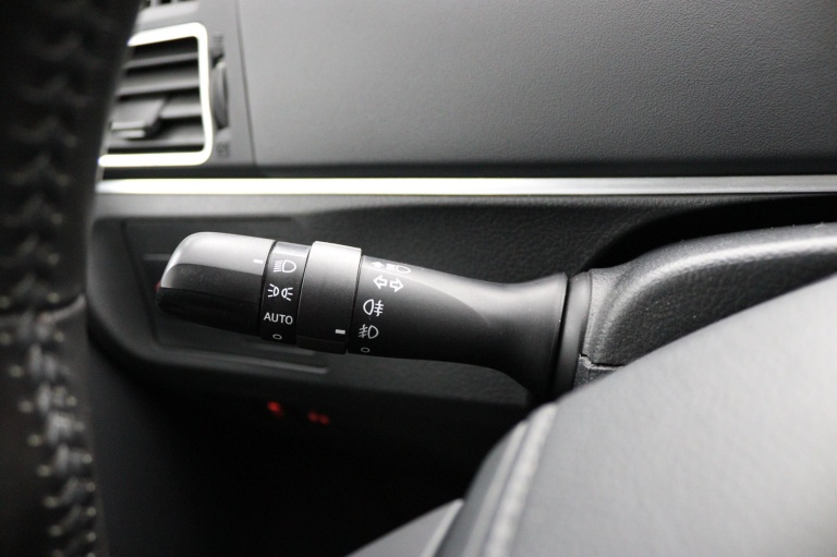 Toyota Verso - 1.8 VVT-i SkyView Edition 31