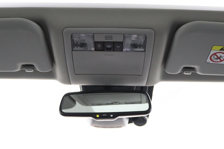 Toyota Verso - 1.8 VVT-i SkyView Edition 33