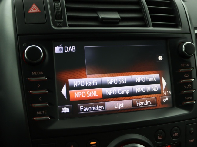 Toyota Verso - 1.8 VVT-i SkyView Edition