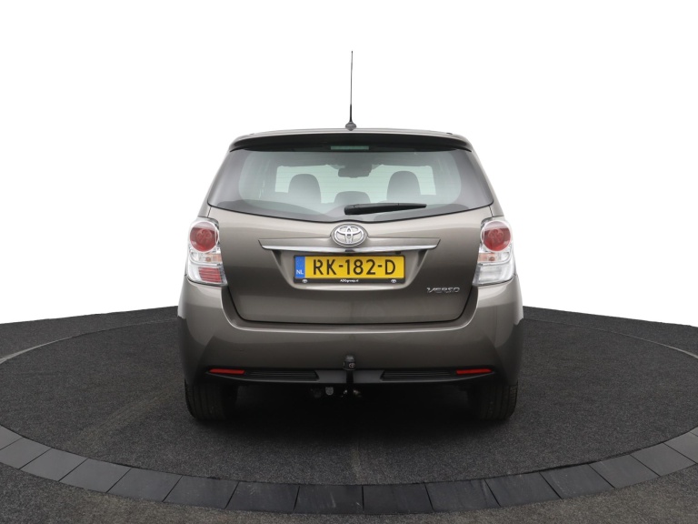 Toyota Verso - 1.8 VVT-i SkyView Edition 47