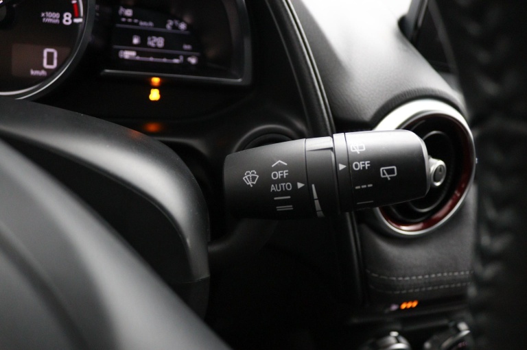 Mazda CX-3 - 2.0 SkyActiv-G 120 SkyLease GT 26