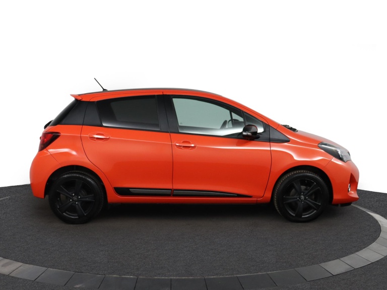 Toyota Yaris - 1.3 VVT-i Orange Sport 13