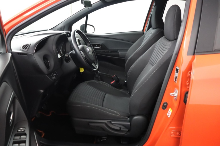 Toyota Yaris - 1.3 VVT-i Orange Sport 17