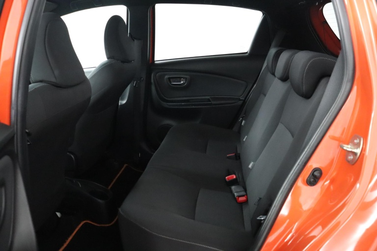 Toyota Yaris - 1.3 VVT-i Orange Sport 18