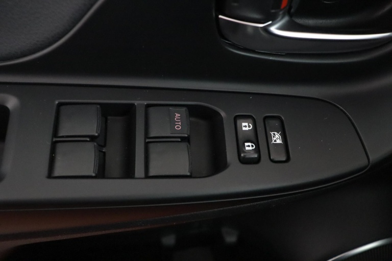 Toyota Yaris - 1.3 VVT-i Orange Sport 28