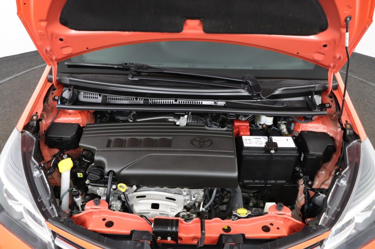 Toyota Yaris - 1.3 VVT-i Orange Sport 33