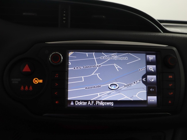 Toyota Yaris - 1.3 VVT-i Orange Sport