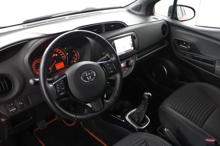 Toyota Yaris - 1.3 VVT-i Orange Sport 48