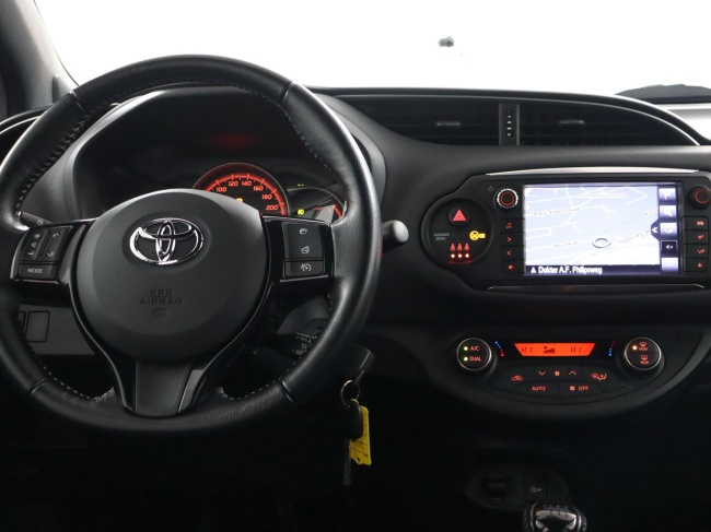 Toyota Yaris - 1.3 VVT-i Orange Sport